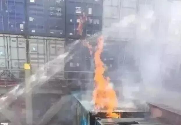 鋰<a href='http://m.dogcrazzzy.com' title='電池海運' >電池海運</a>