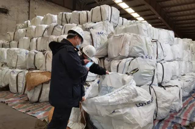 鋰<a href='http://m.dogcrazzzy.com' title='電池海運(yùn)' >電池海運(yùn)</a>