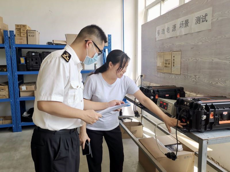 鋰<a href='http://m.dogcrazzzy.com' title='電池海運' >電池海運</a>