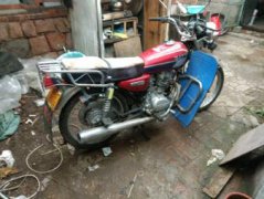 本車八成新，車況好，立馬能騎